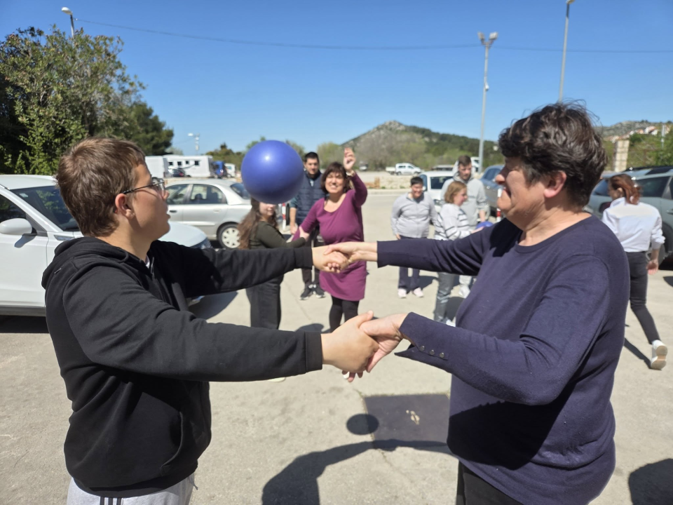 Učenici šibenske Medicinske škole nastavljaju s podrškom 'Kamenčićima'