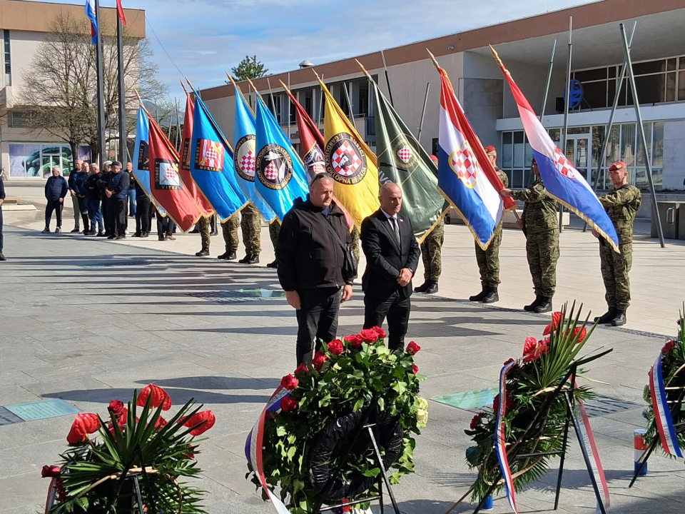 Knin obilježio 34 godine od osnutka HVO-a i žrtvu njegovih pripadnika
