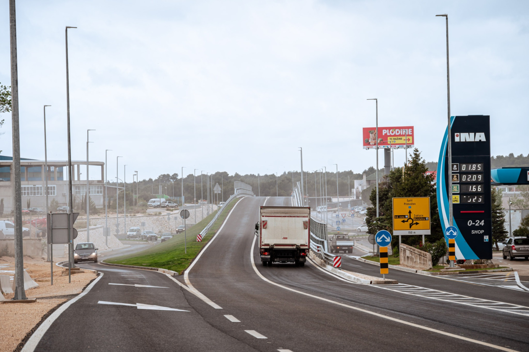 Čvor Mandalina napokon otvoren za sav promet: Provozali smo se novim dugoočekivanim raskrižjem