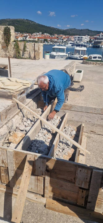 Mještani Tribunja stvorili svoj baštinski kutak