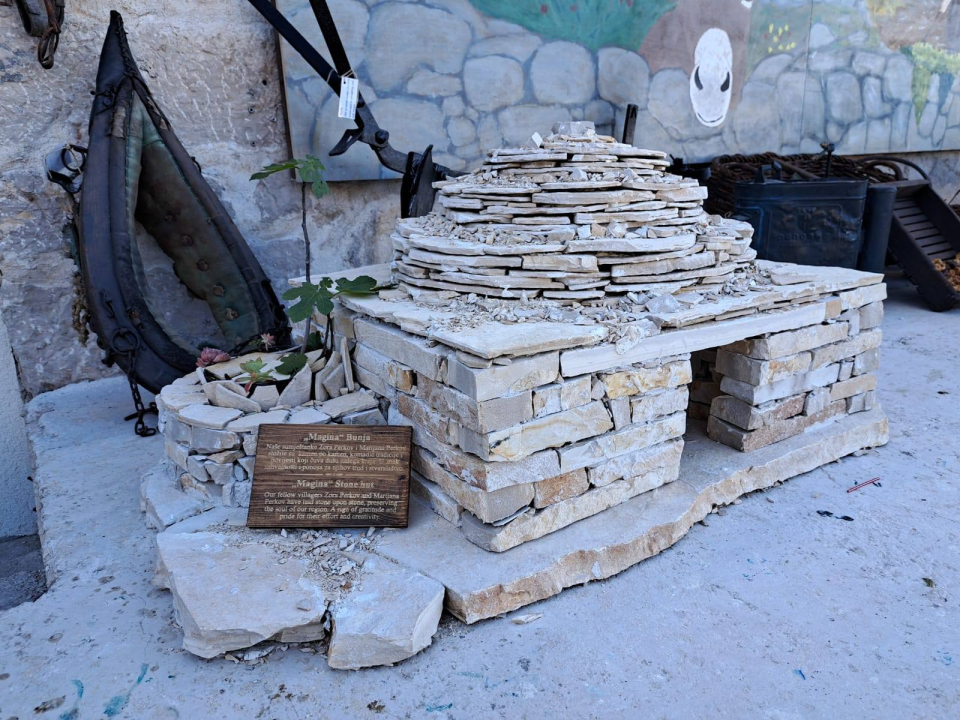 Mještani Tribunja stvorili svoj baštinski kutak