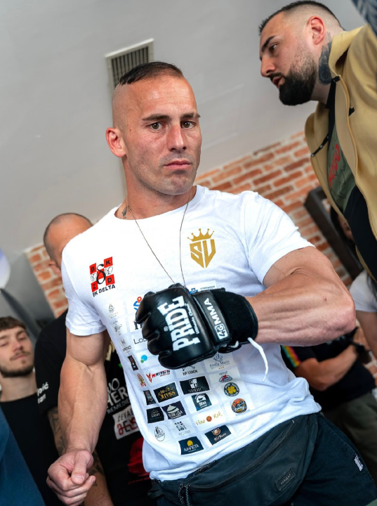 Stipe Verović nezaustavljiv: Šibenčanin nokautirao iskusnog Austrijanca u drugoj rundi