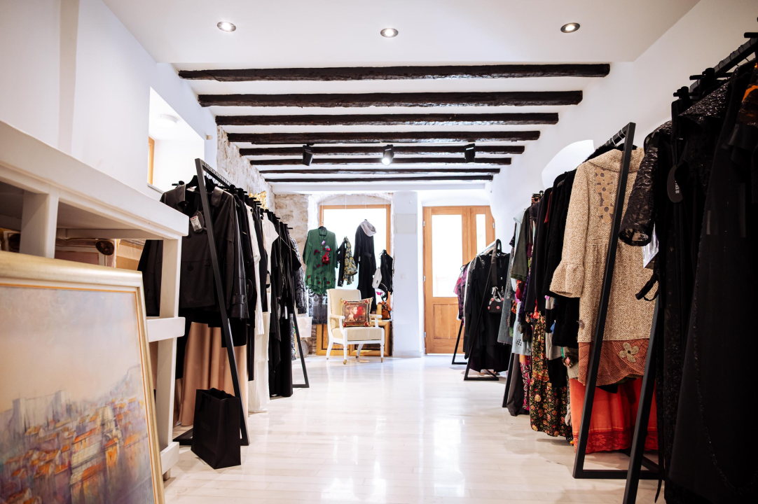 FOTO Ugrabite djela Murtića i Pulitike uz odlične popuste u Galeriji Juraj Dalmatinac!