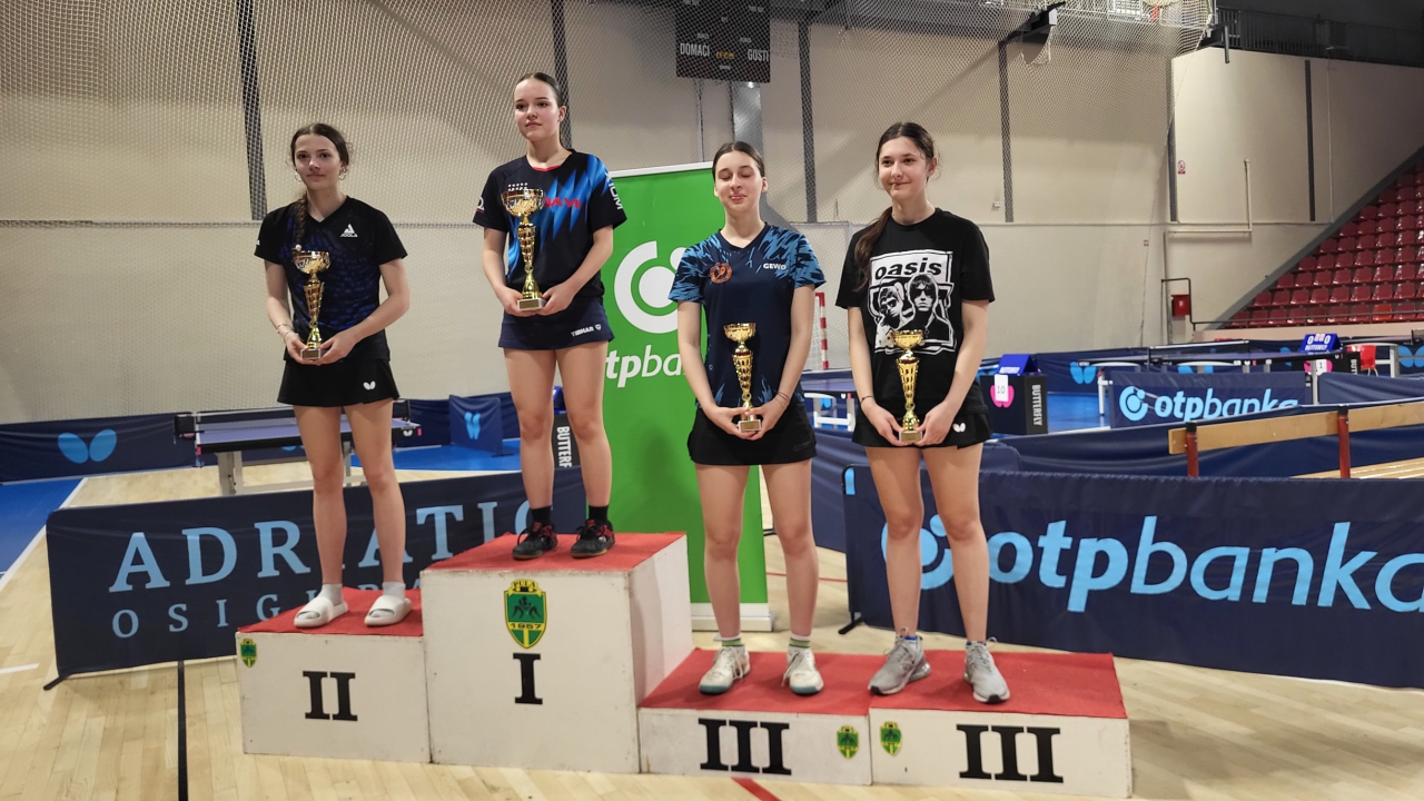 FOTO Stolnotenisačice Šibenika na pulskom memorijalu do dvije bronce