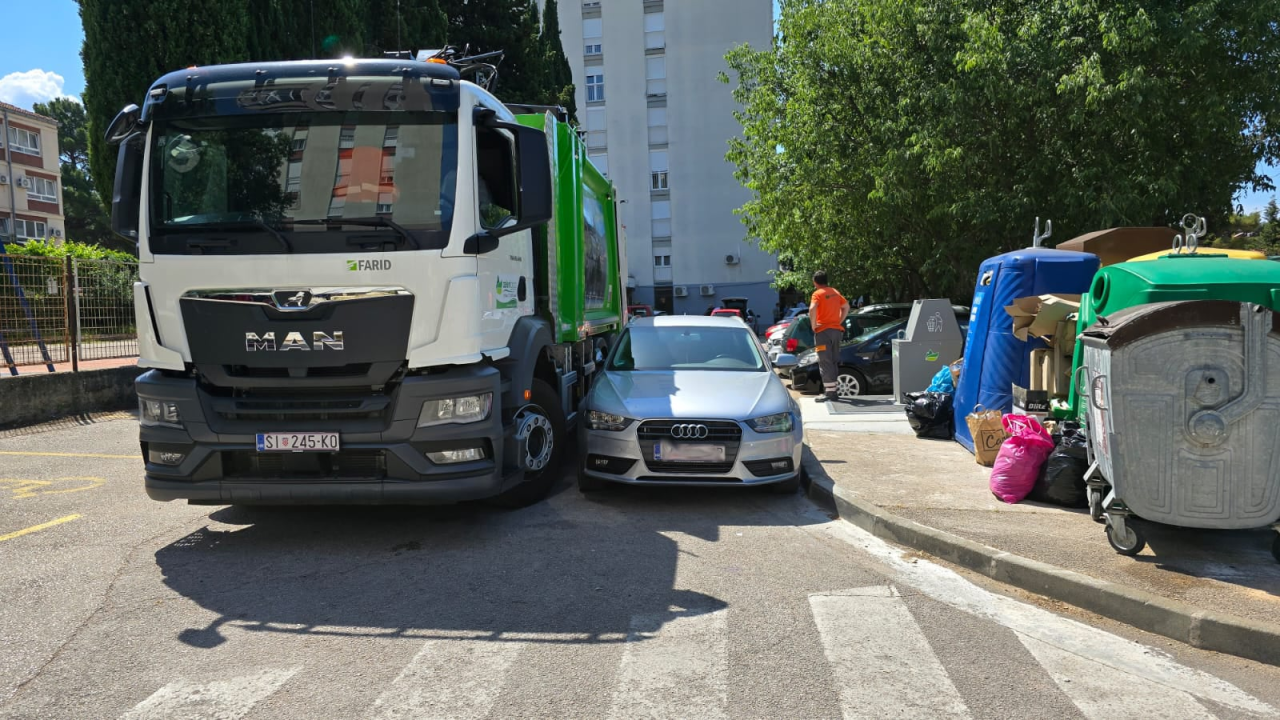 Od Vidika do Meteriza ista slika: Nesavjesni vozači svakodnevno blokiraju odvoz otpada
