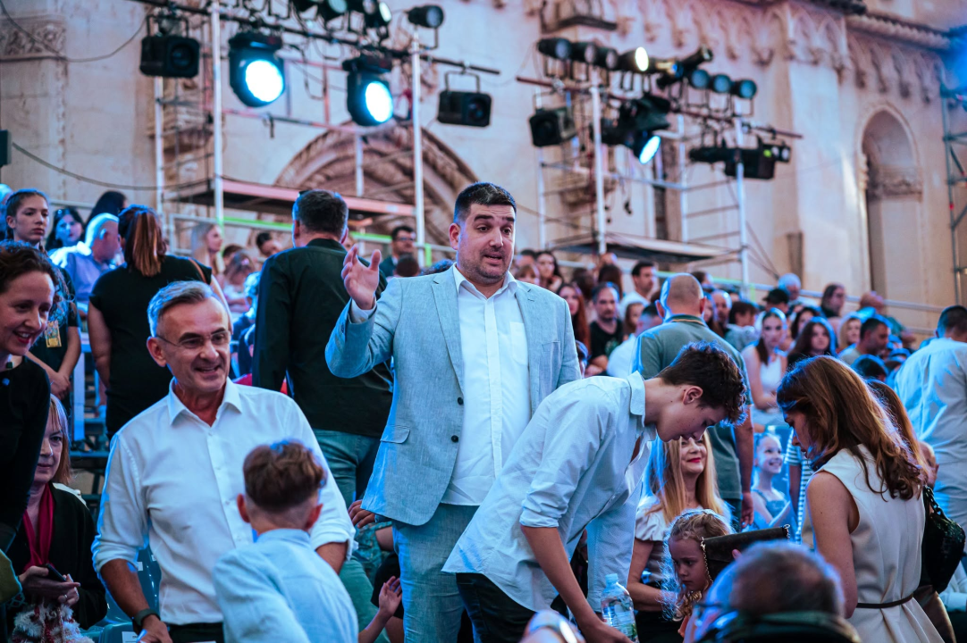 Otvoren MDF
