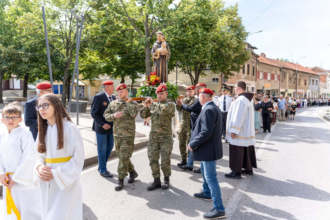 U Kninu proslavljen sv. Ante
