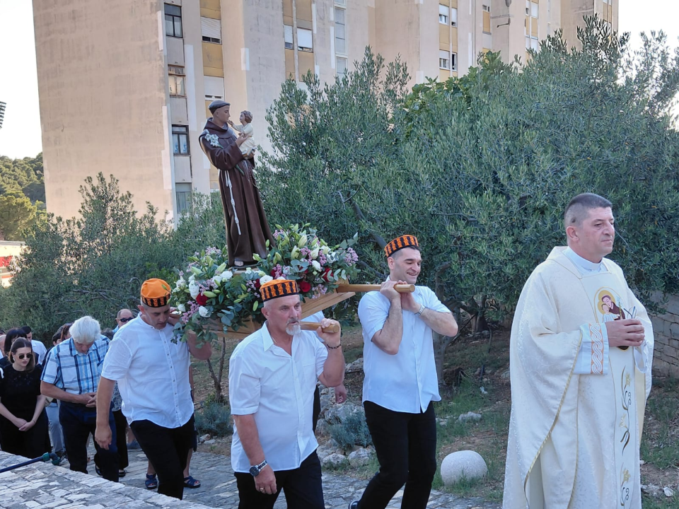 Proslava svetog Ante na Šubićevcu