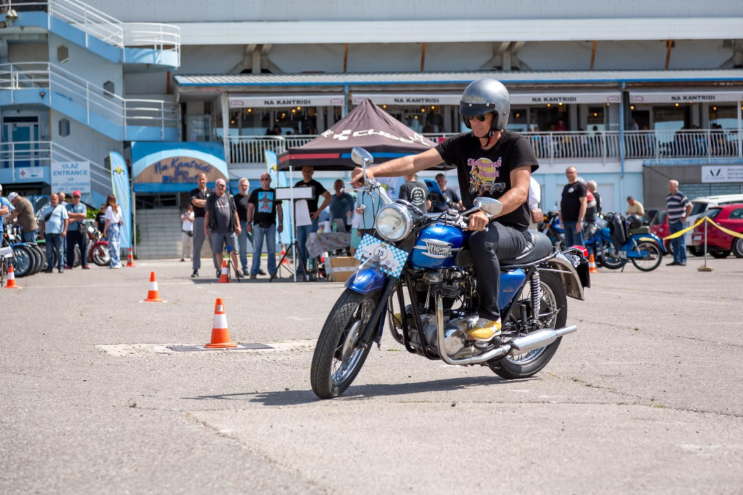 Kale zlatni, Morić srebrni, Bolanča brončani: Šibenčani briljirali na oldtimer rallyju