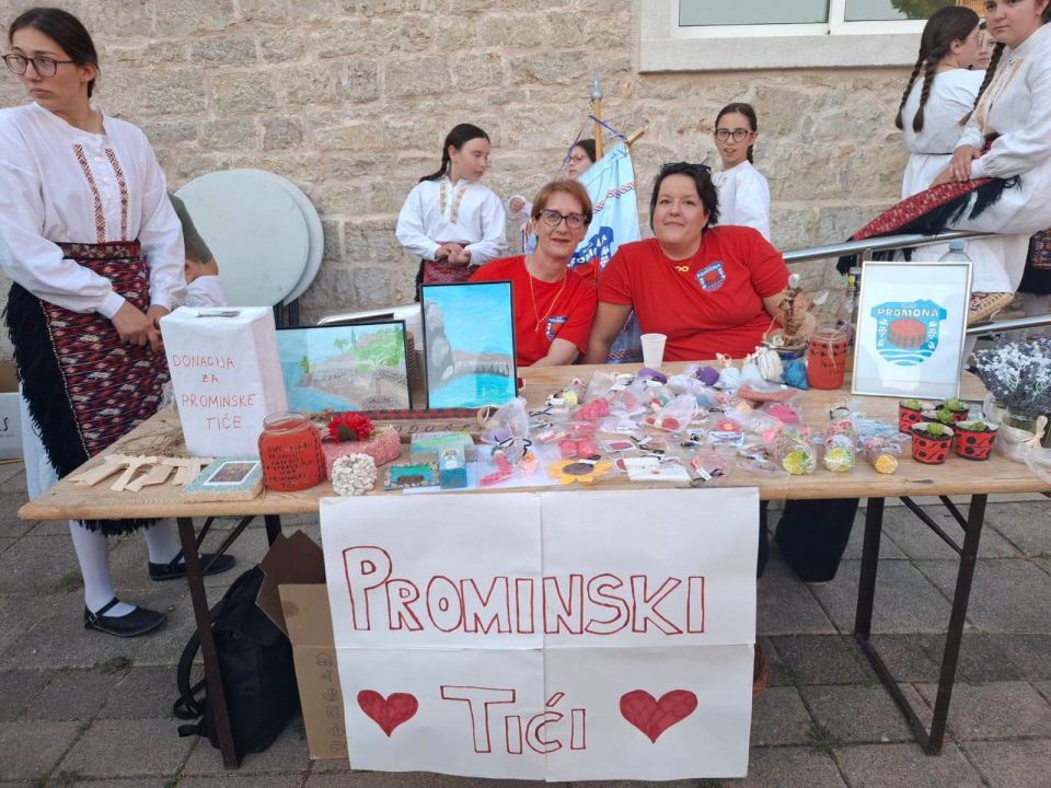 Održan 8. Prominski bronzin u Oklaju: Obilje dobre hrane, pjesme, smijeha i druženja