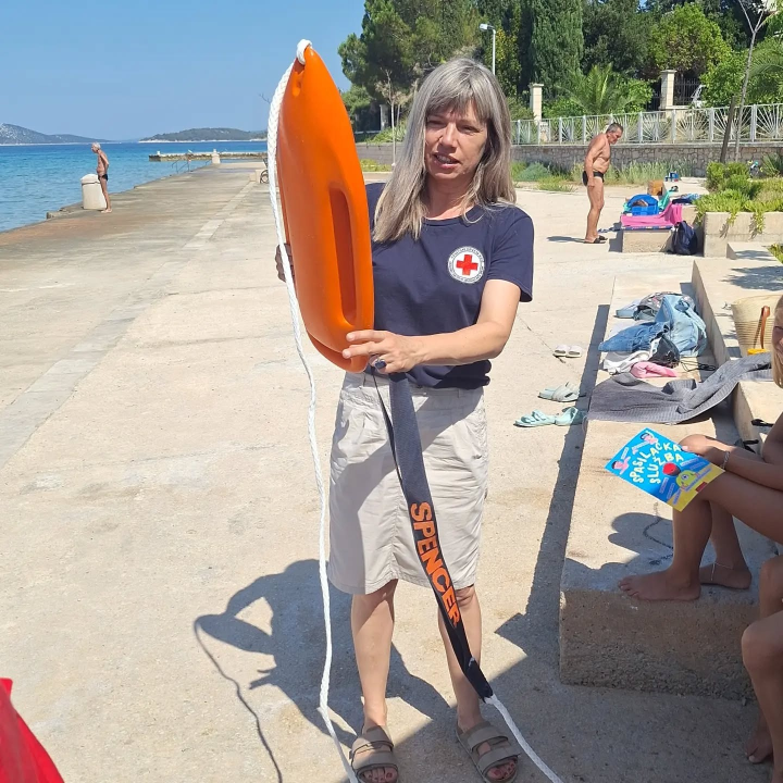 Na Zlarinu održana edukacija o sigurnosti na vodi