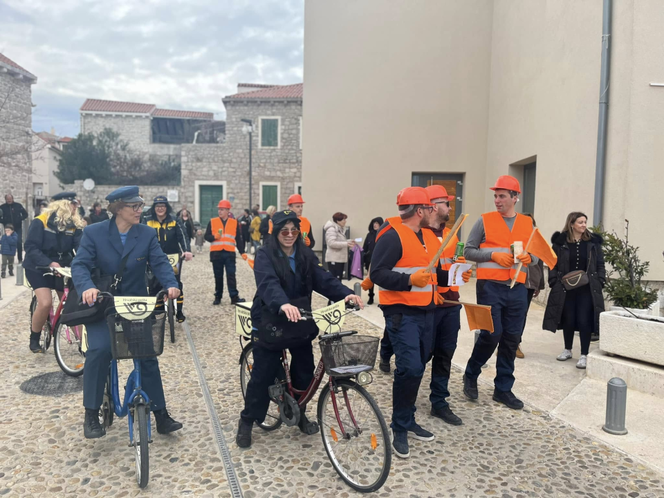 Velika povorka u Betini: Šarenilo i tradicija na jednom mjestu