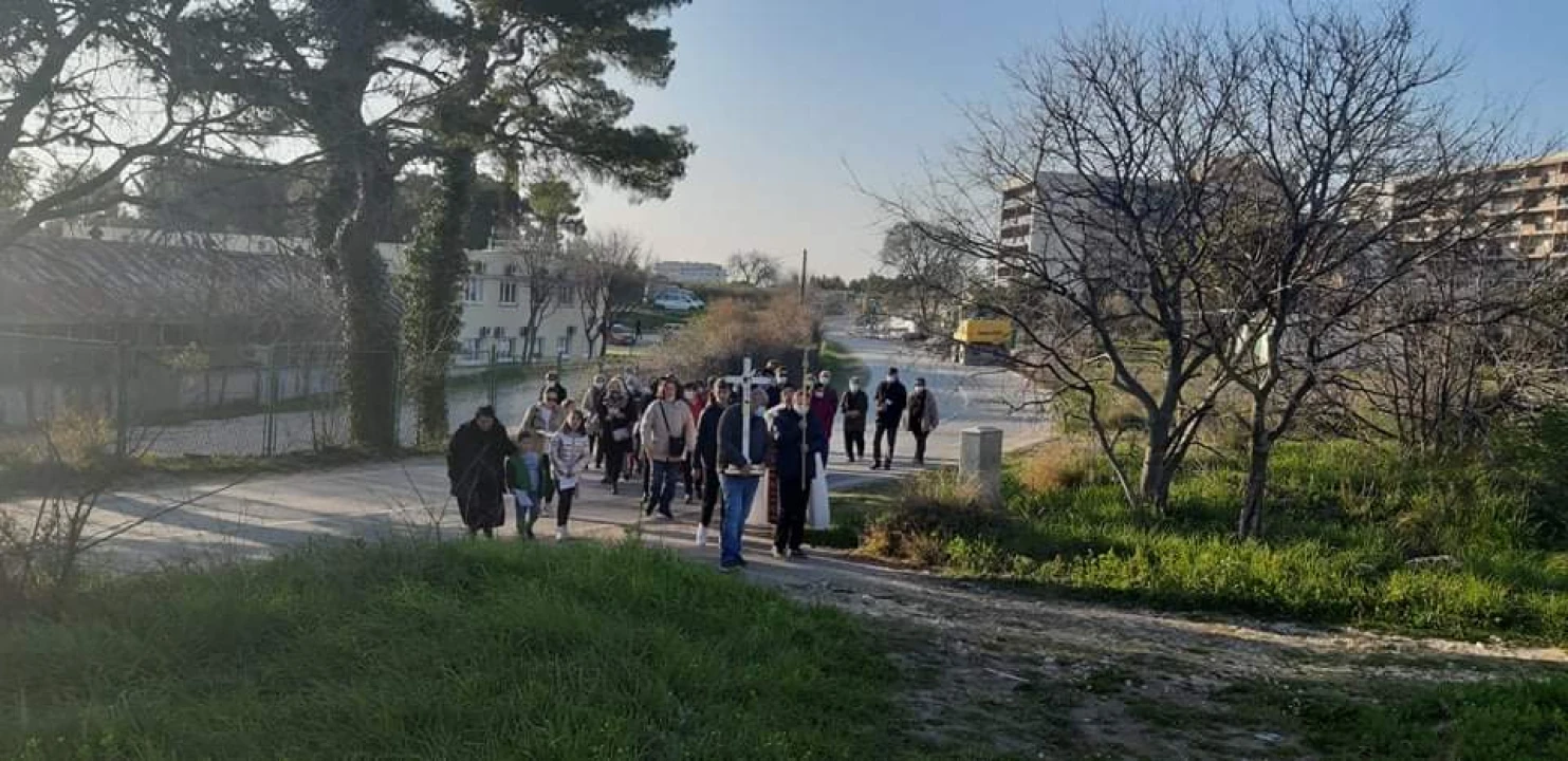 Na Vidicima održan Križni put od crkve sv. Petra do crkve sv. Mare
