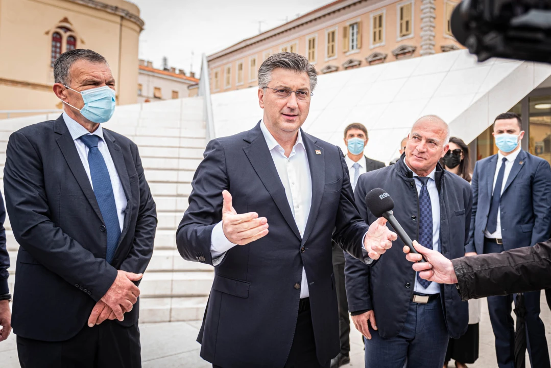 Plenković u Šibeniku: 'Županija je učinila ogromne napore u pogledu razvoja i kvalitete života'