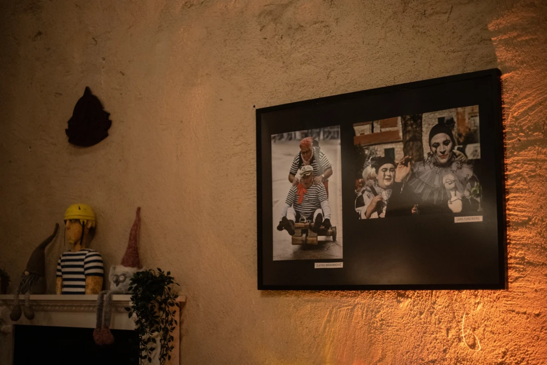 Sinoć u Azimutu otvorena izložba Foto kluba: 'Nadamo se da će se tradicija maškara vratiti u Šibenik'