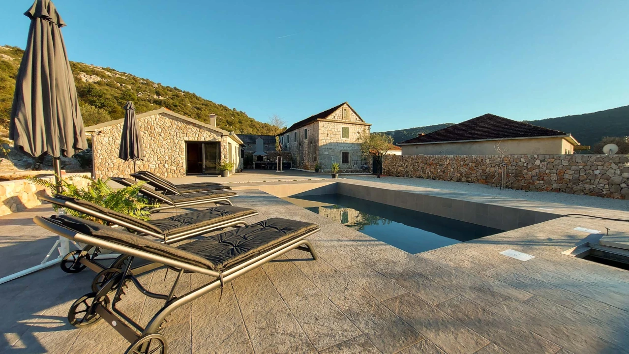 Oglasite svoje kuće za odmor na webu Adriatic Luxury Villas i ostvarite odličnu sezonu! 