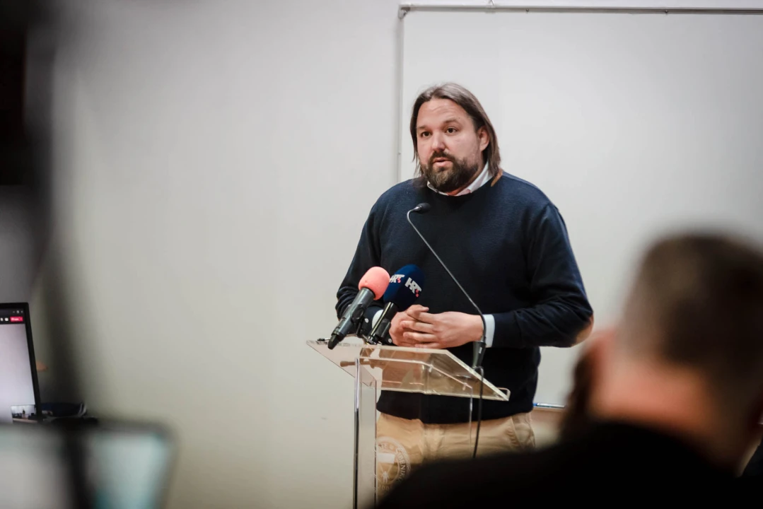 Aktualni sat: Saznali smo datum otvorenja sv. Ivana, kada novi autobusi počinju voziti i je li Šibenik spreman za nuklearni napad