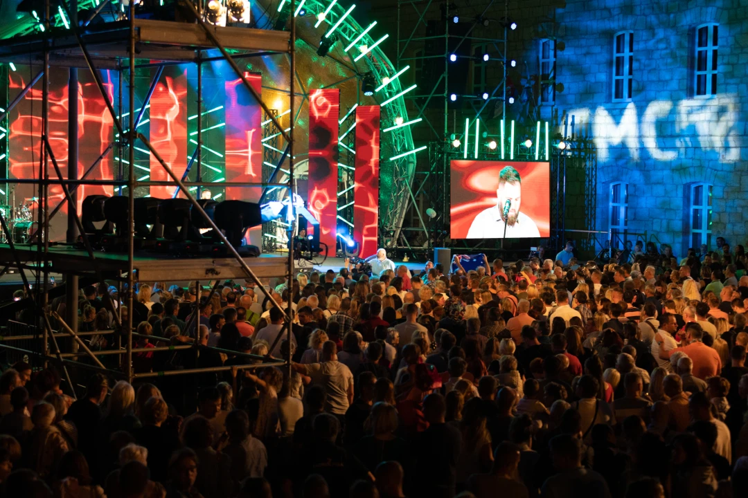 Završen najveći zabavni festival: Grdović ima hit CMC festivala, Ivana Kovač pjesmu godine