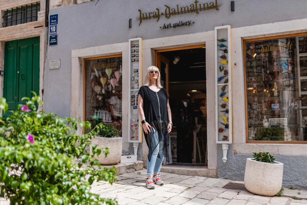 ‘Žena’ i ‘Crkva sv. Barbare’: Ljeto u Galeriji Juraj Dalmatinac donosi promotivne cijene umjetnina
