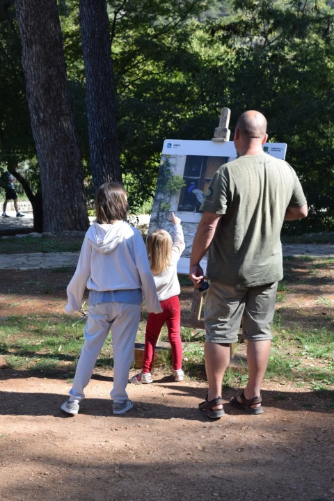 Na Skradinskom buku otvorena izložba fotografija članova Foto kluba Šibenik