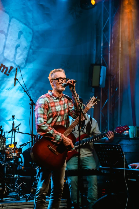 Plesno je bilo sinoć na Adventuri: Songkillersi isporučili svoju dozu funka