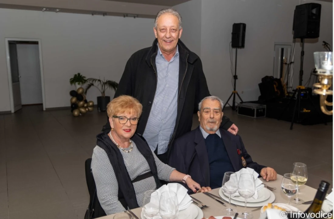 U Vodicama bračni parovi s 50 i više godina braka proslavili Svjetski dan braka i Valentinovo