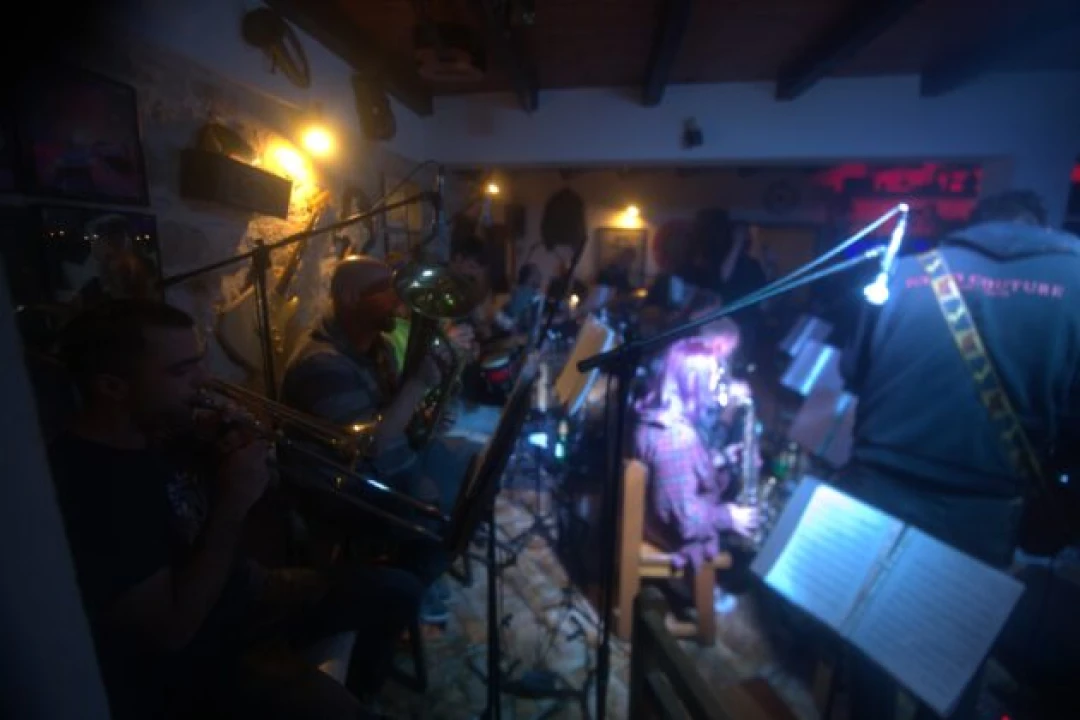 Tišnjanski 'Zinga Lata Orchestra' osvojio Tribunj