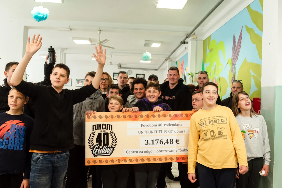 Humanitarna akcija u povodu 40. rođendana: Šibenski funcuti školi na Šubićevcu donirali 3176 eura 