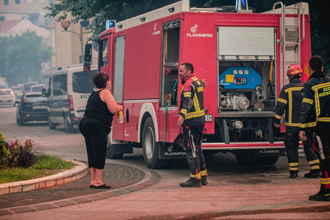 Godišnjica strašnog požara u Zatonu i Raslini: ‘Sjećam se bijele pjene koja lebdi zrakom ispunjenim dimom. Vrijeme je stalo’ 