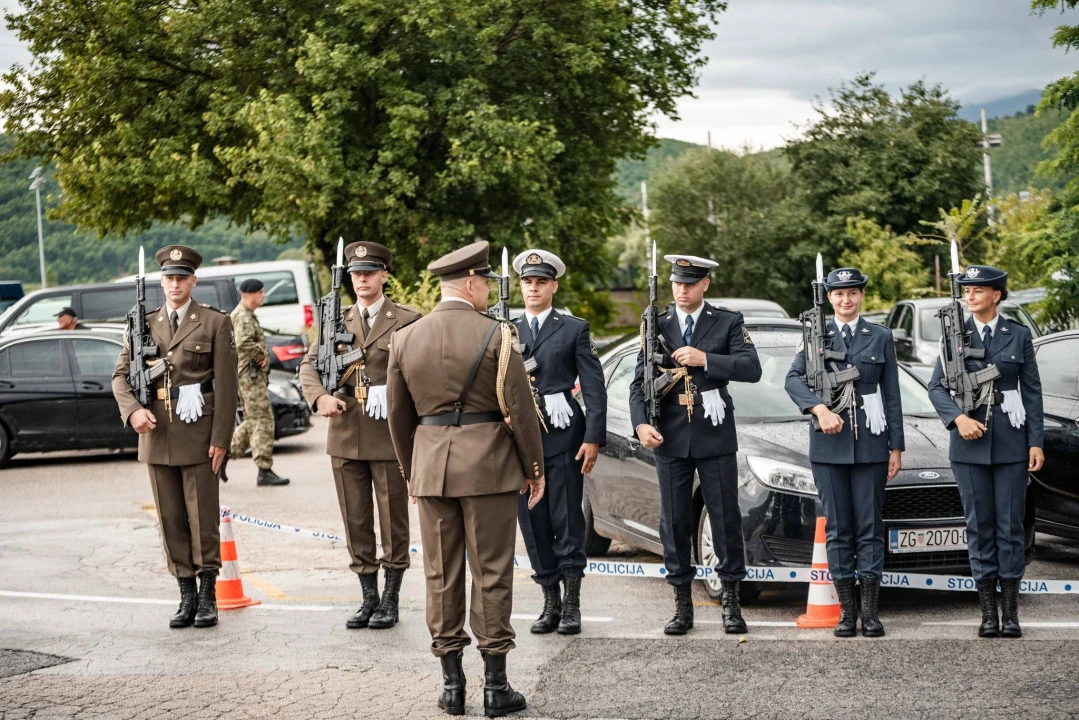 Pogledajte veliku fotogaleriju sa svečanog obilježavanja godišnjice Oluje
