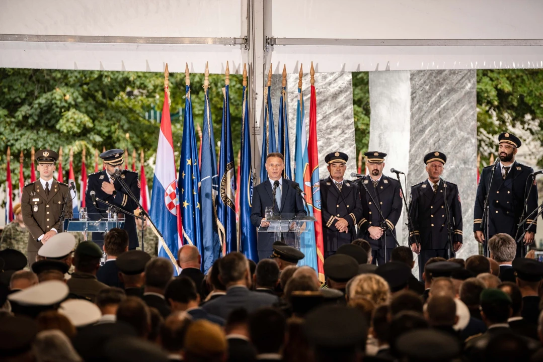 Pogledajte veliku fotogaleriju sa svečanog obilježavanja godišnjice Oluje