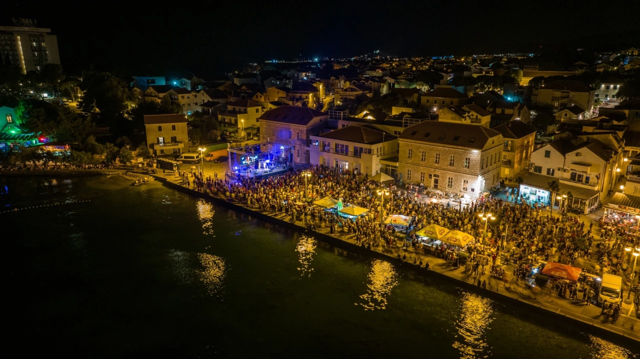 Kiša nije pokvarila atmosferu na Vodičkoj fešti