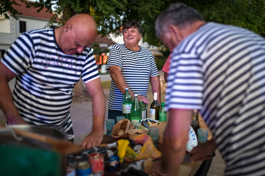 Na Zlarinu održana tradicionalna Brudetijada: Najbolji brudet skuhala je ekipa Rudina