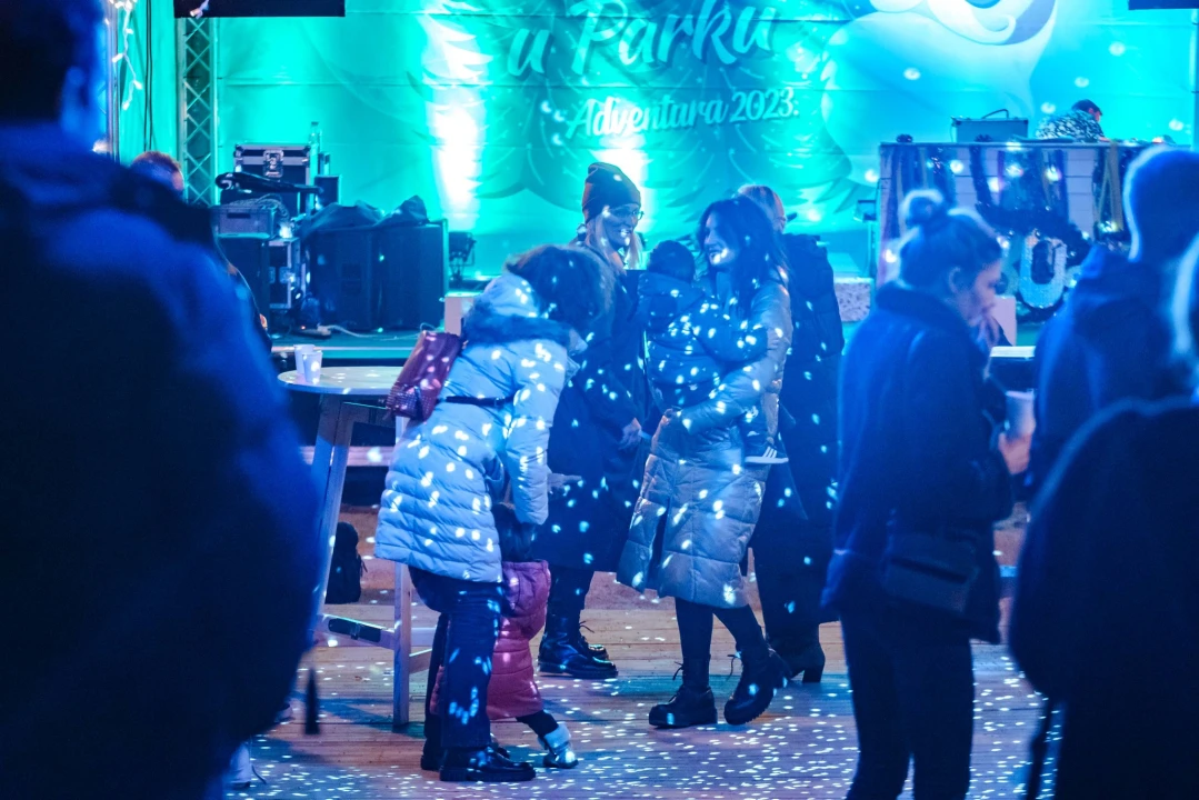 Utorak u parku bio je rezerviran za Studio 54, večeras trash party