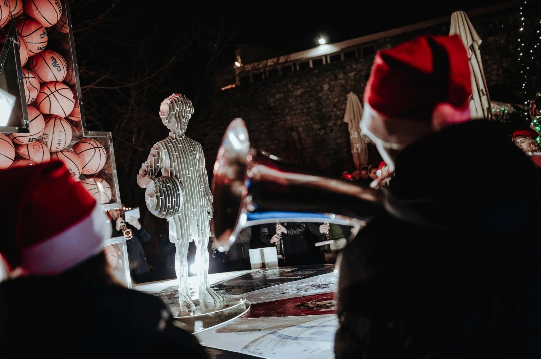 Šibenska narodna glazba promenadom razveselila Šibenčane