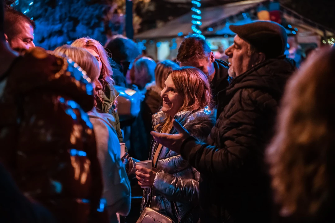 Disco Gimnazija u Parku proslavila 45. rođendan: Šibenčani uživali u starim hitovima  