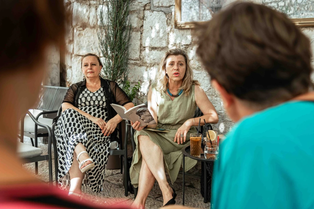 Pjesnikinje Edita Vlahov i Duška Krnić čitale stihove članovima Kamenčića 
