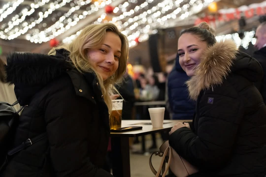 Krcato u šatoru: Adi Šoše oduševio Kninjane na Kraljevskom adventu