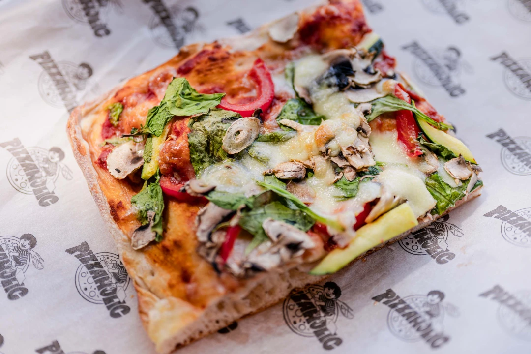 FOTO U Pizzaholicu probajte rimsku pinsu i al taglio jer hrskavost mijenja pravila!
