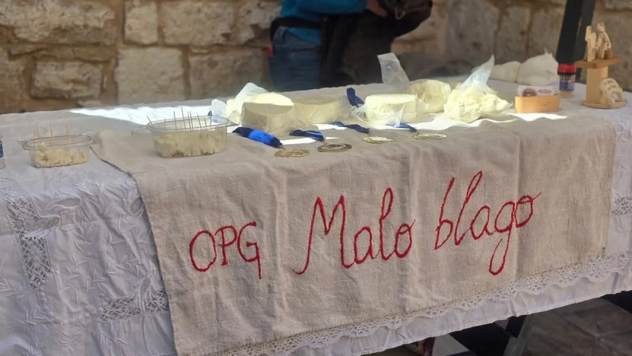 Sunčana subota i guštanje na Marendi na Maloj loži