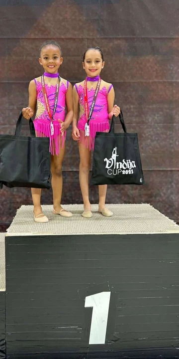 Mlade gimnastičarke šibenskog 'Neba' briljirale na natjecanju u Varaždinu