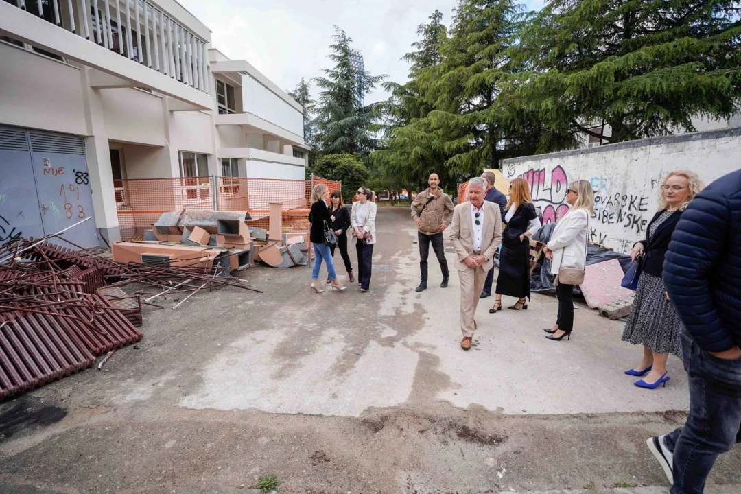 Energetska obnova OŠ Petra Krešimira IV. u punom jeku
