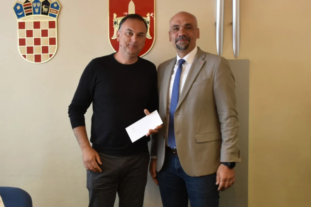 Najuspješniji učenici na prijemu kod župana: ‘Budite ponosni na sebe kao što smo mi ponosni na vas’
