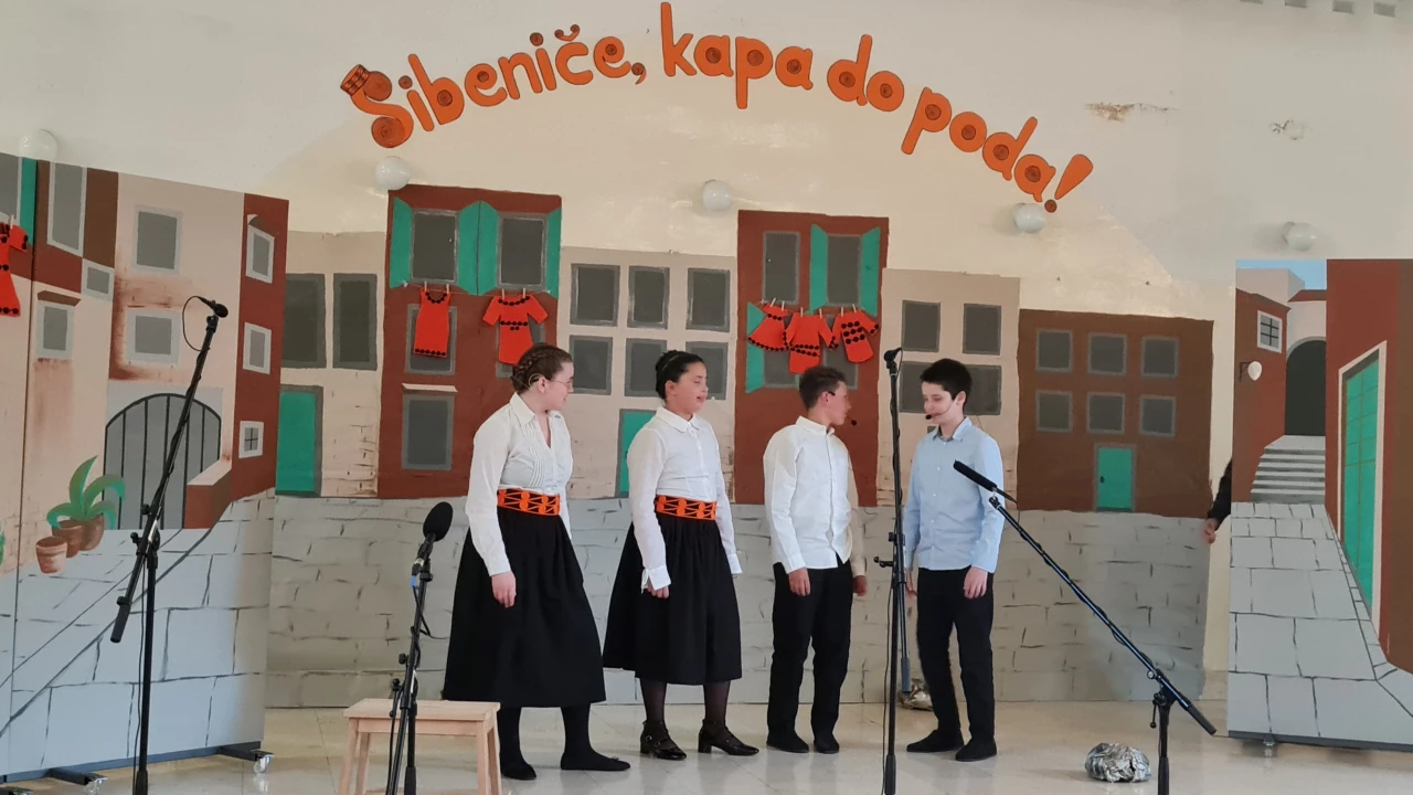 Šibeniče, kapa do poda