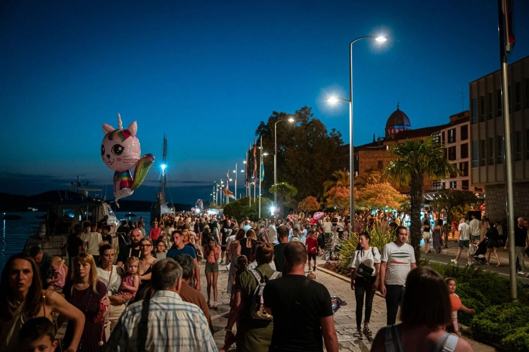 Spektakularan vatromet i grupa Rišpet označili kraj svečanog otvorenja 65. MDF-a