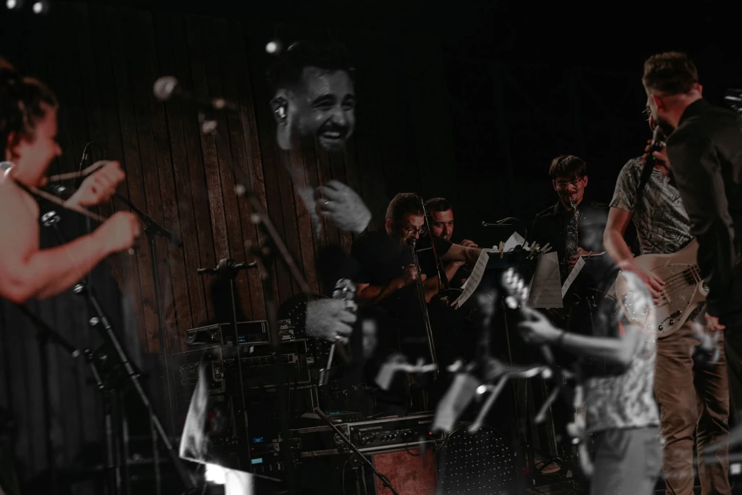 Večer za pamćenje: Matija Cvek & The Funkensteins rasplesali publiku na Tvrđavi sv. Mihovila