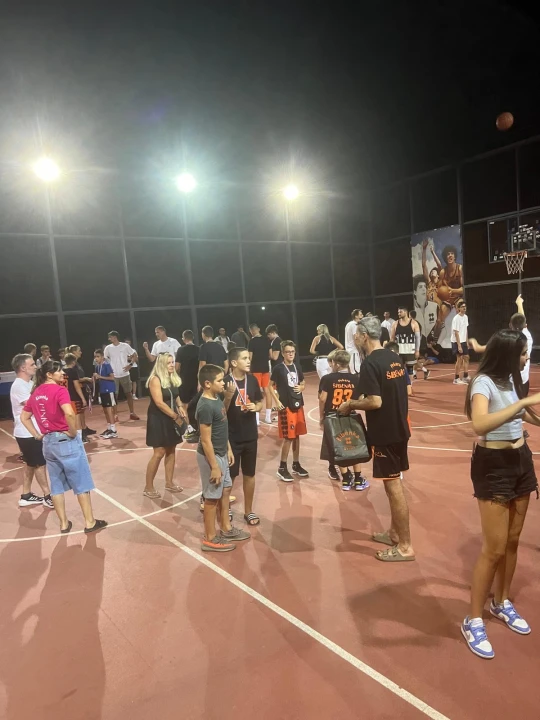 Večernji basket, modna revija i druženje: 'Mozart kup' u čast Draženu Petroviću okupio sve generacije