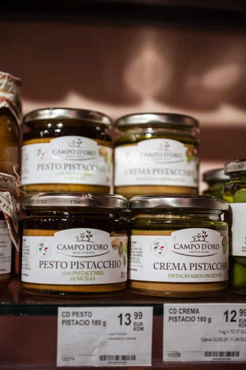FOTO Izaberite savršen poklon u staroj gradskoj jezgri!