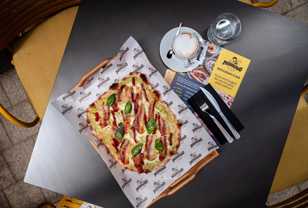 FOTO Prvi rođendan Pulse Arene i Pizzaholica: Tjedan zabave, popusta i posebnih ponuda!