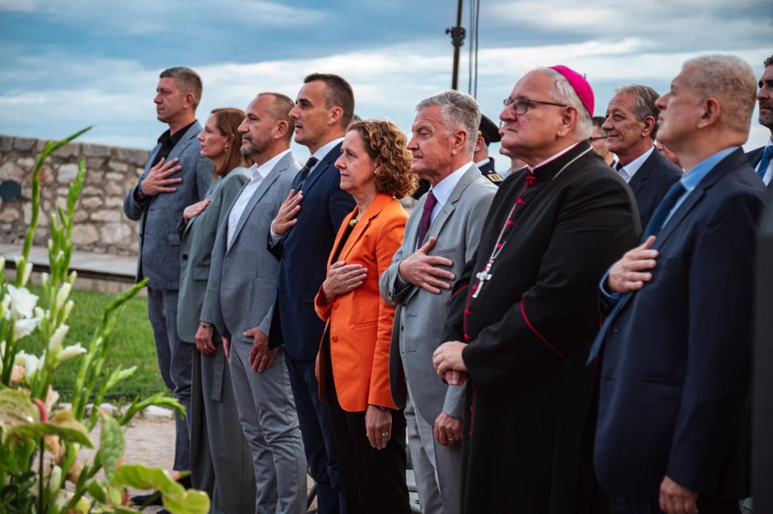 FOTO Franka Baranović Nagradu Grada Šibenika posvetila majci: 'Šibenik je utkan u moje gene i ovo je za mene posebna čast'